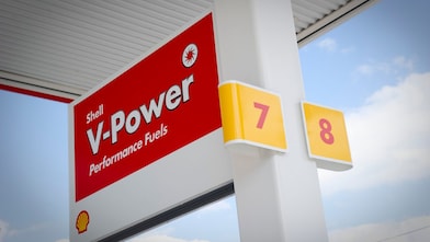 v-power banner
