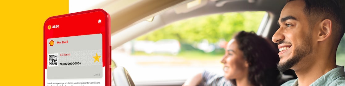 Carte Shell Club Fidélité et une tasse de café