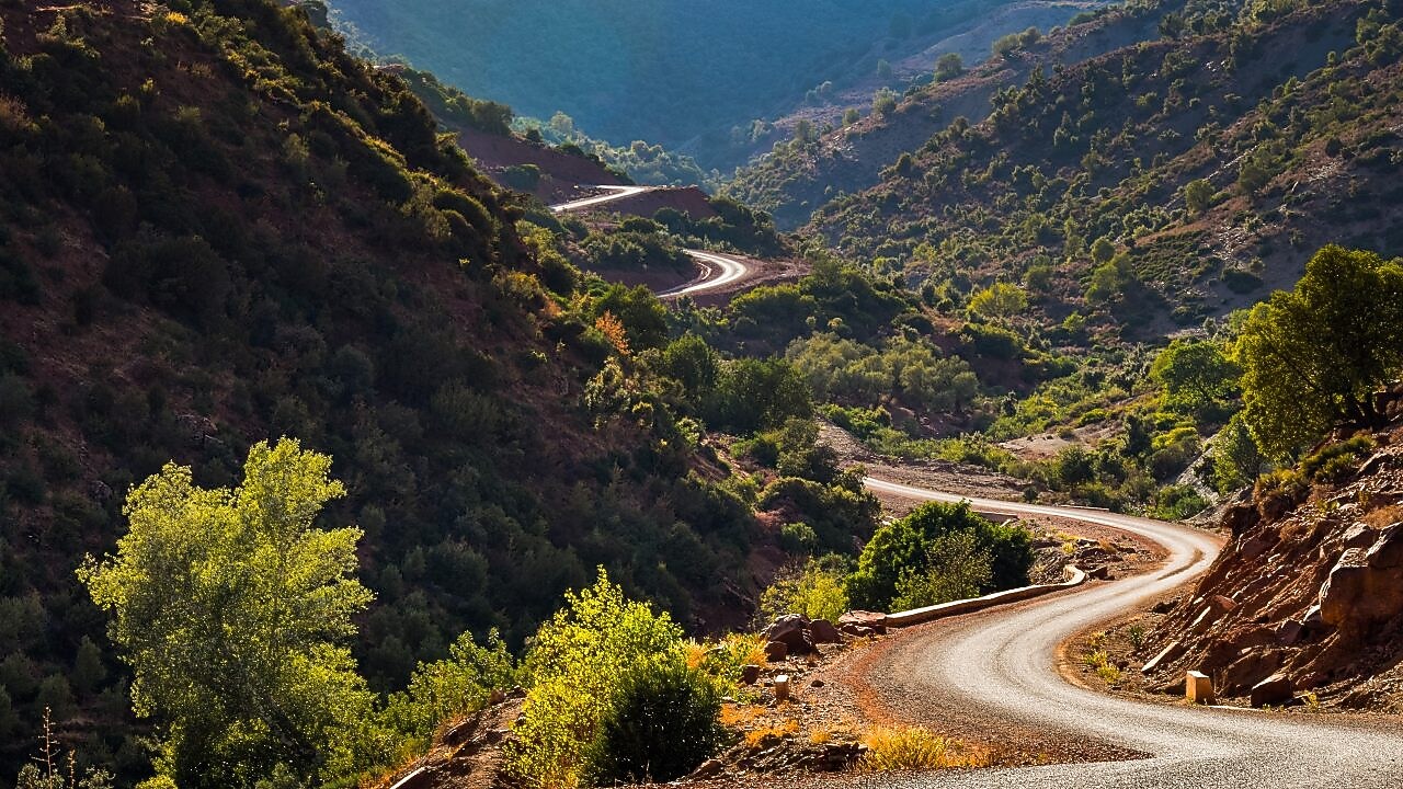 Vers la splendeur perchée des routes de l’Atlas