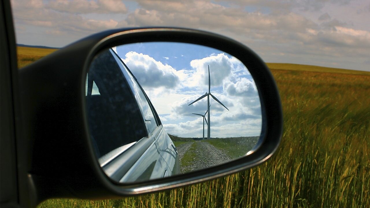 Rétroviseur sur une voiture