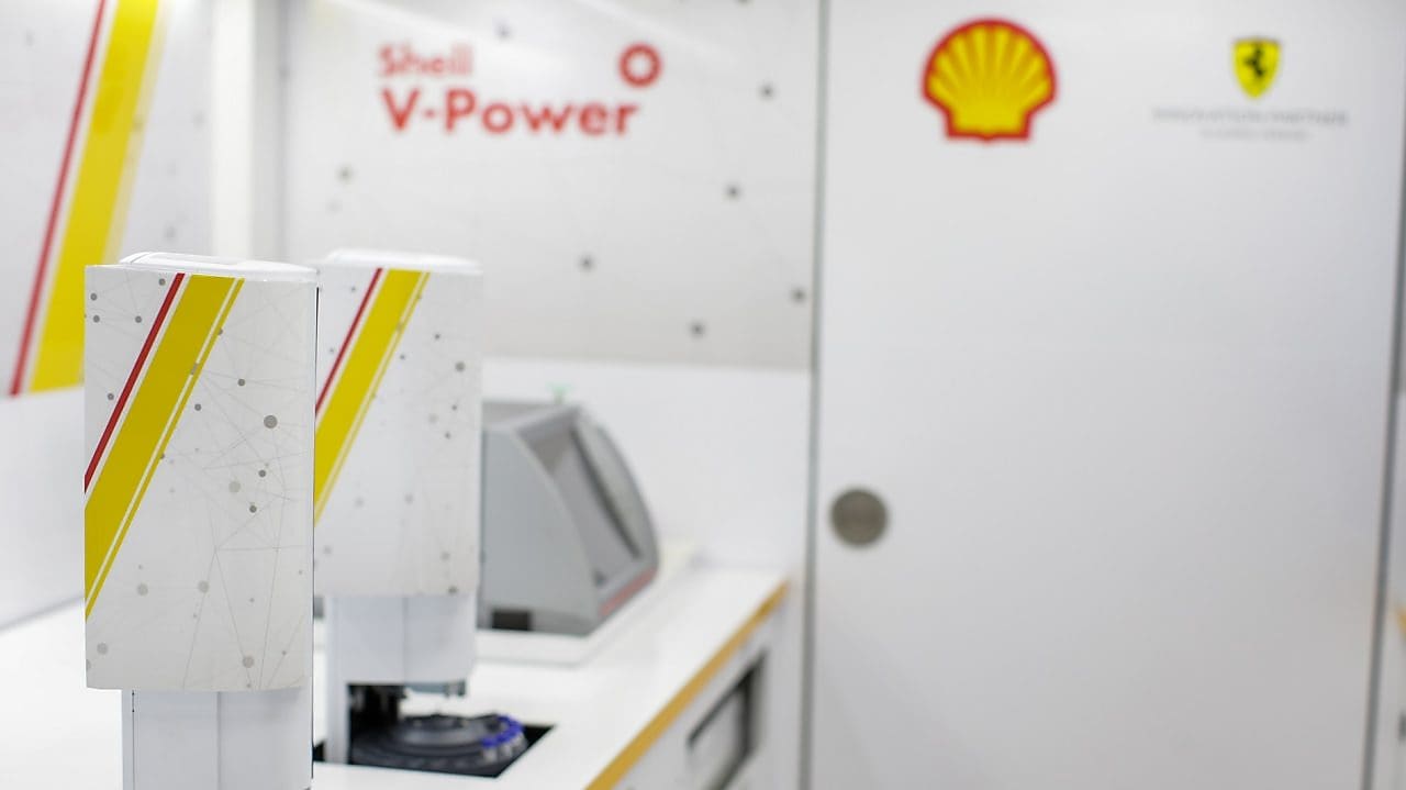 can of shell helix ultra and shell v power